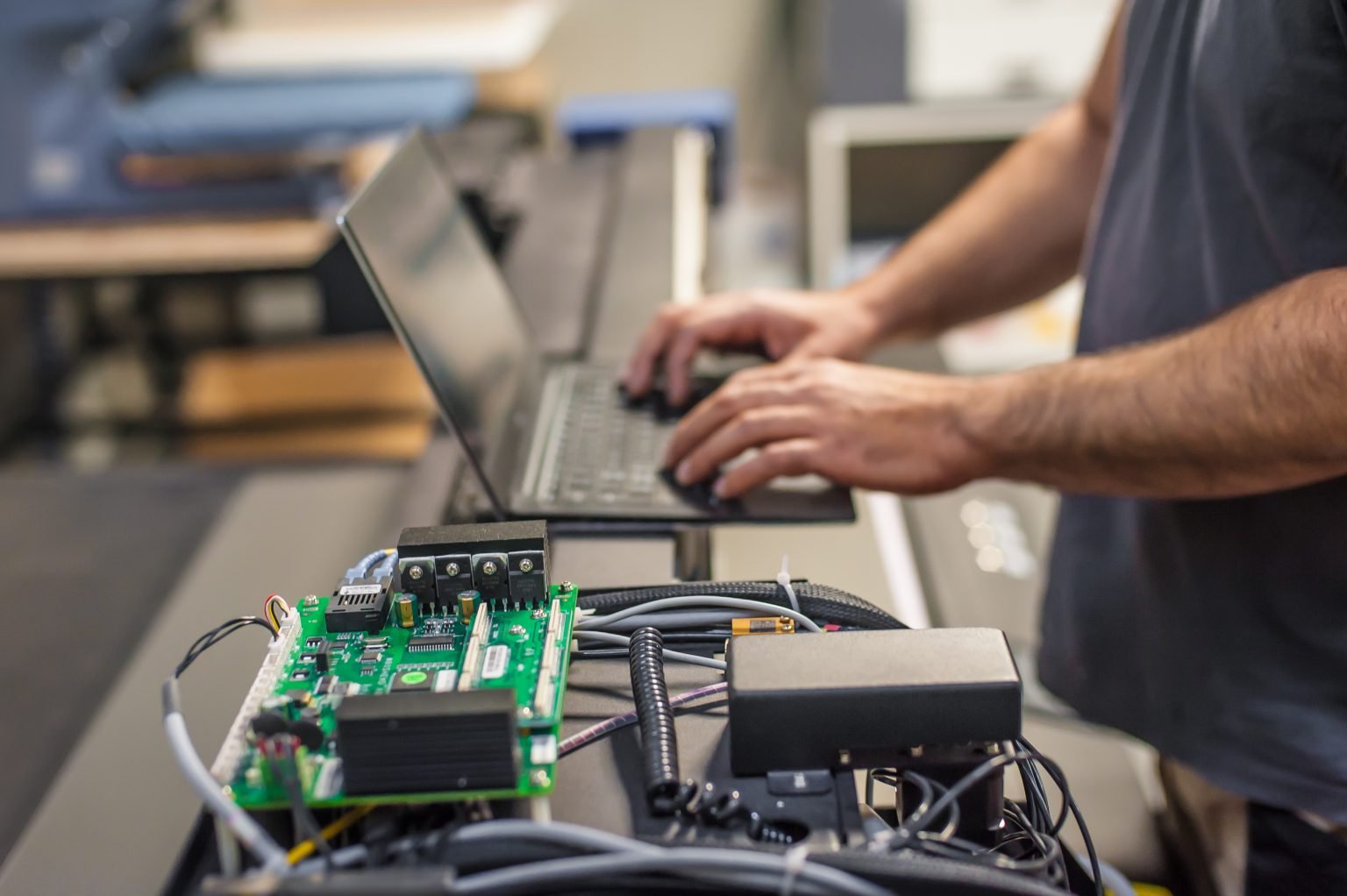 Best Software Installation & Configuration Service | Wezatech