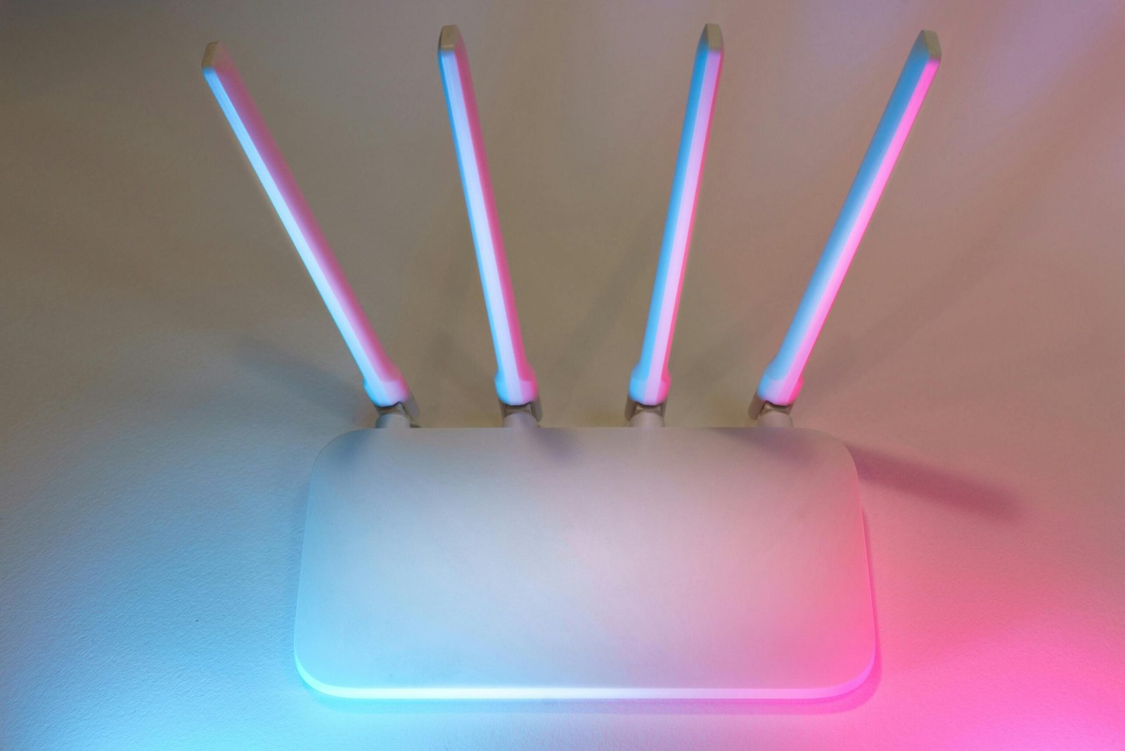 Backup internet connection in Qatar using wifi router at home